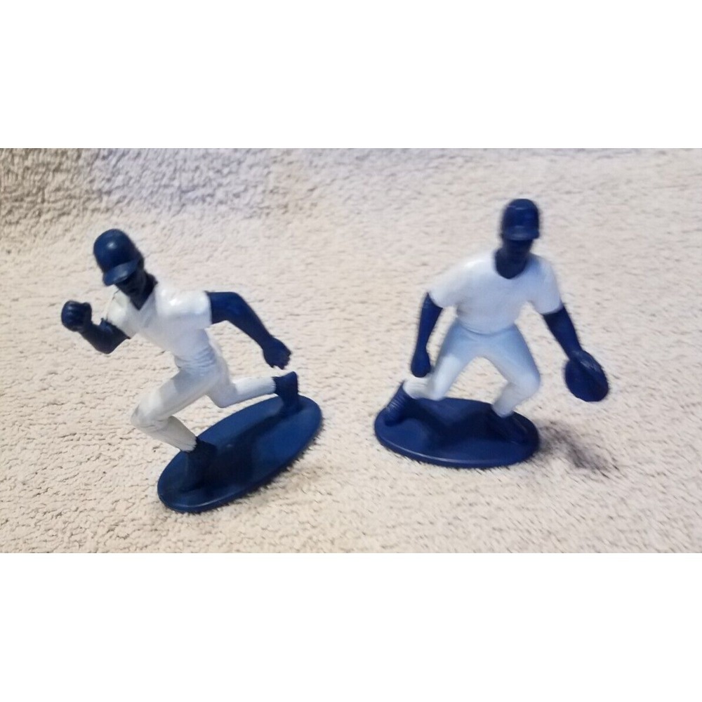 Lot 2 Football Guys Kaskey  Infielder Runner Figure  2005 Cake Topper Blue White